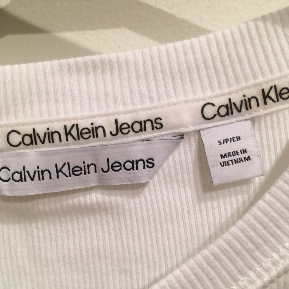 Calvin Klein blouse​​​​​​ - Picture 2 of 5